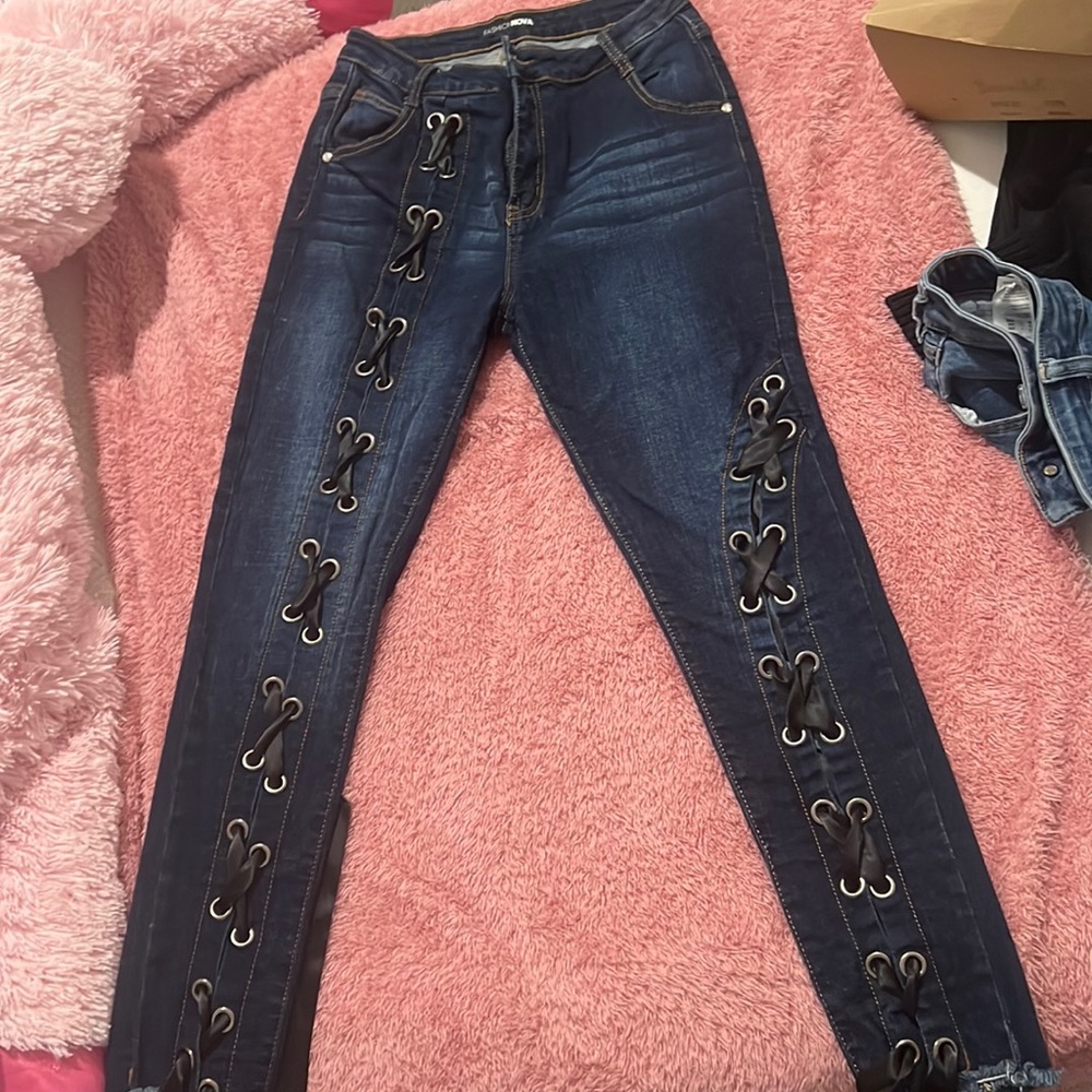 Fashion Nova Pants with lace